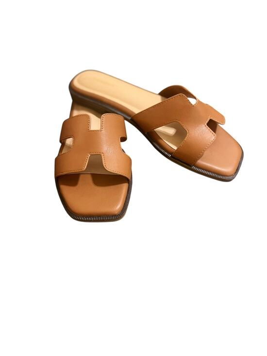 Madden Girl Shoes - NWOT Madden Girl Women's 8 Hailey Cognac Classic Flat Slides Sandals